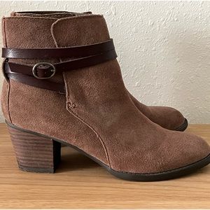 American Eagle Outfitters Real Suede Ankle Boots 8.5